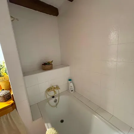 Casa Laguau Holiday home