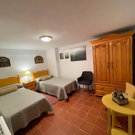 Casa Laguau Holiday home *