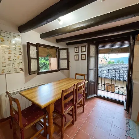 Casa Laguau Holiday home *